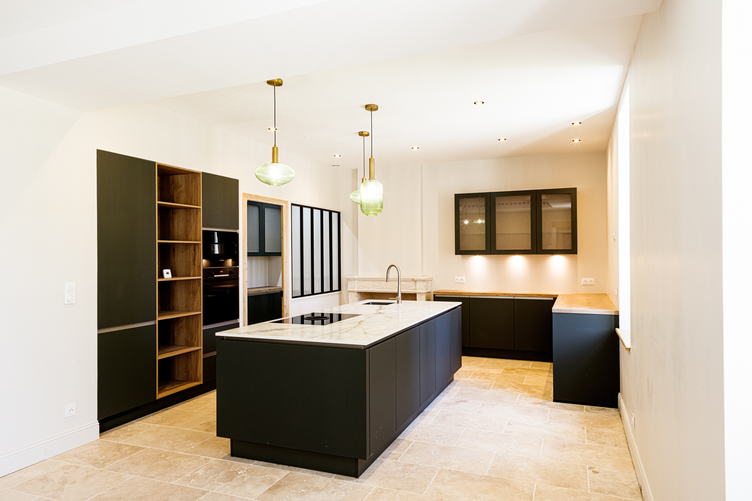 Cuisine noire, blanche ou bois 2